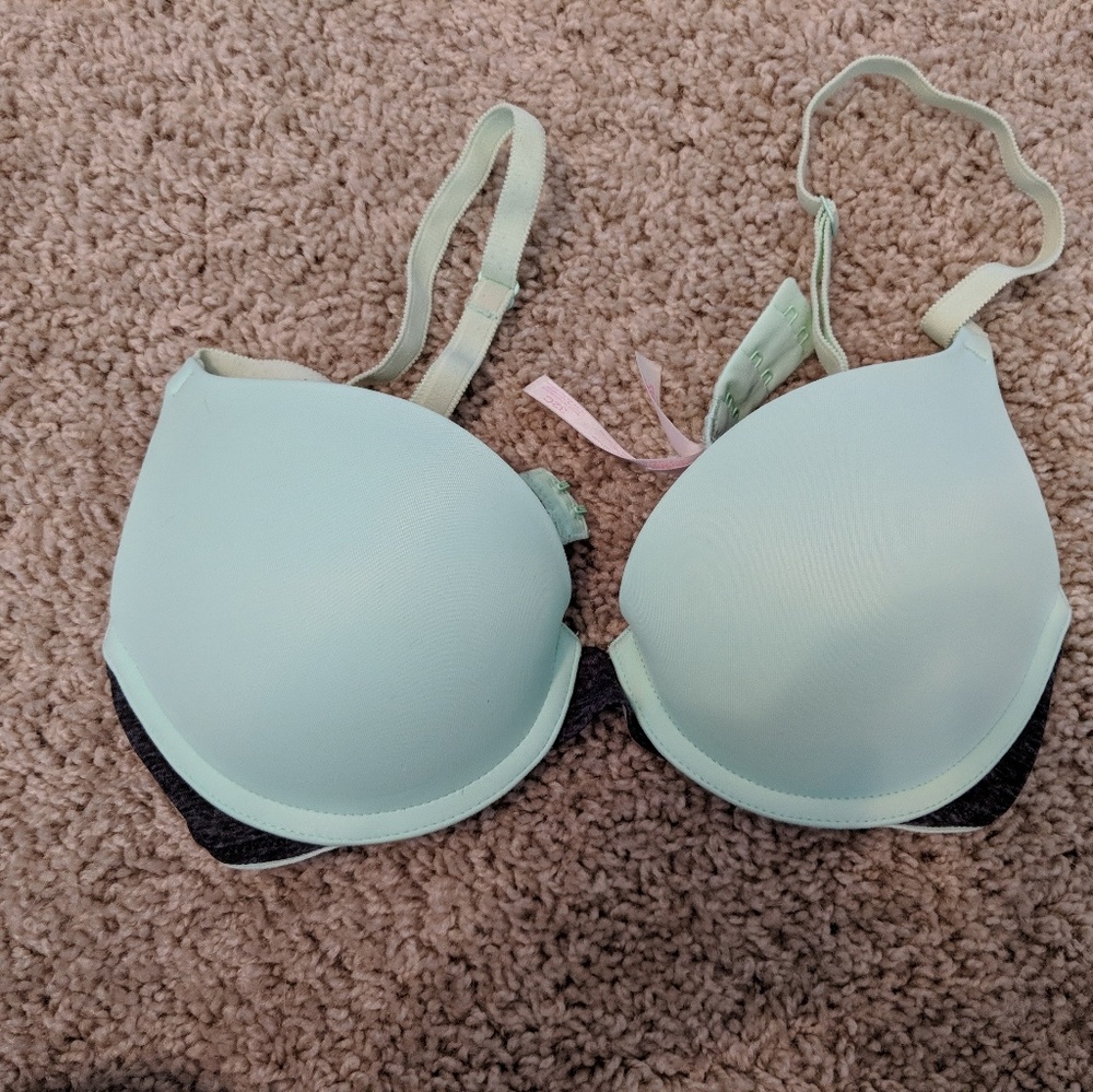 Very sexy push up from PINK.